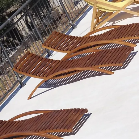 Schoene Mit Gemeinschaftspool